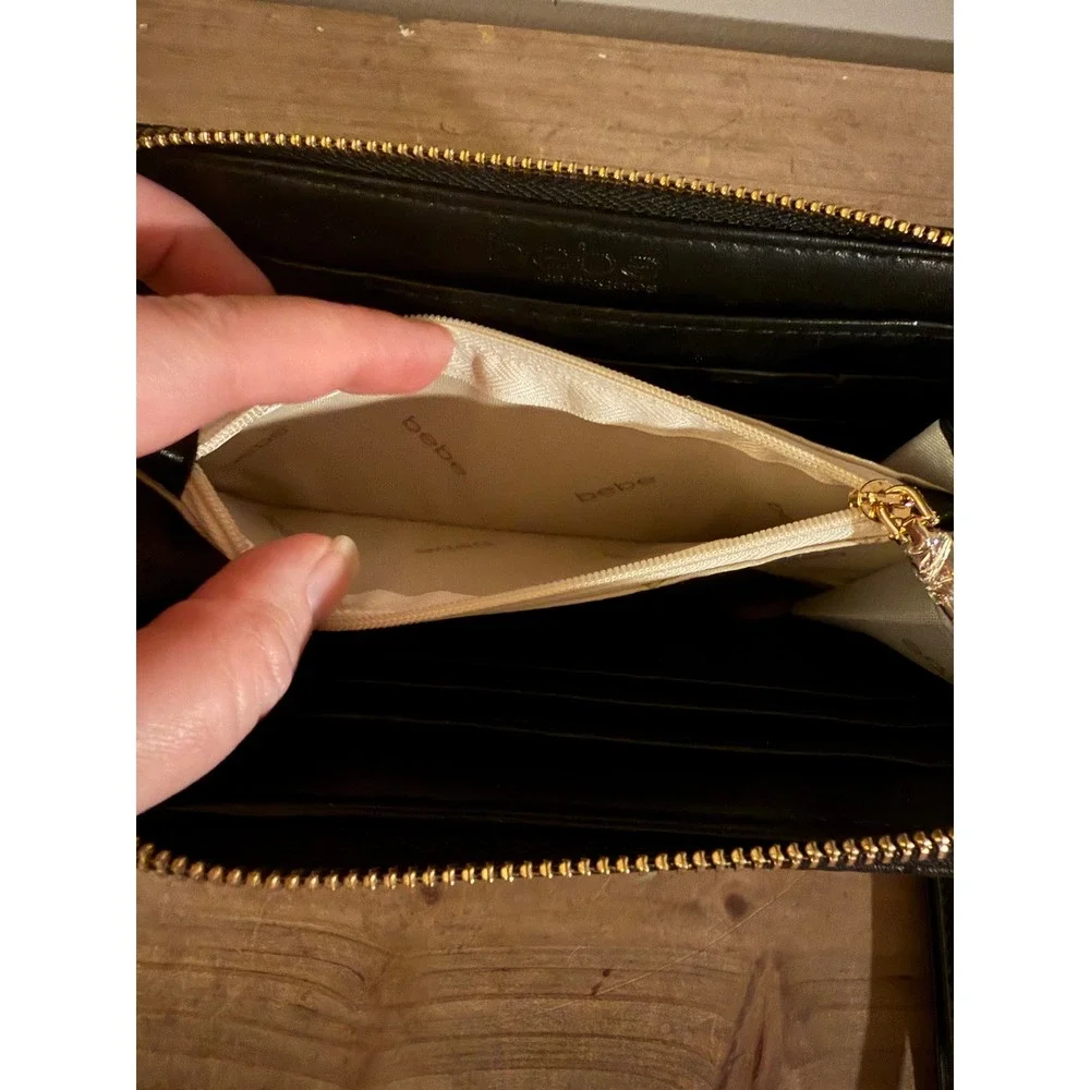 Bebe Black Quilted Rhinestone Logo Zip Around Wristlet Wallet‎ Organizer